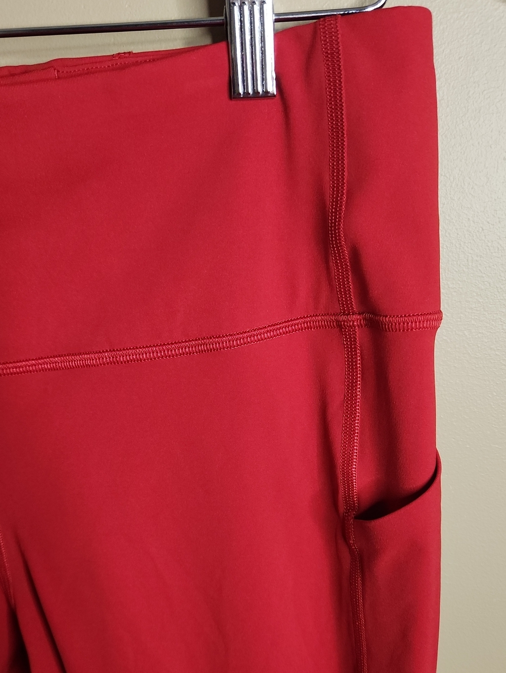 Lululemon Pace Rival High-Rise Crop 22" in Dark Red. Size 10. #W3BEHS - Picture 4 of 4